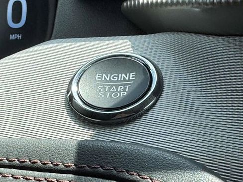 Used 2025 Ford Explorer Active w/ Active Comfort Package image 25