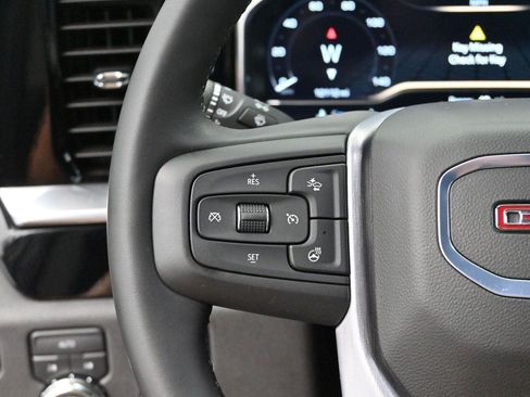 Used 2025 GMC Sierra 1500 Elevation AWD/4WD image 17