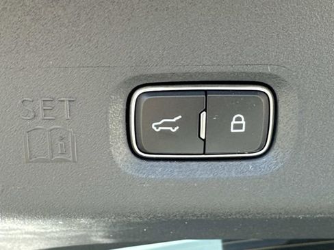 New 2025 Lincoln Navigator L Black Label image 15