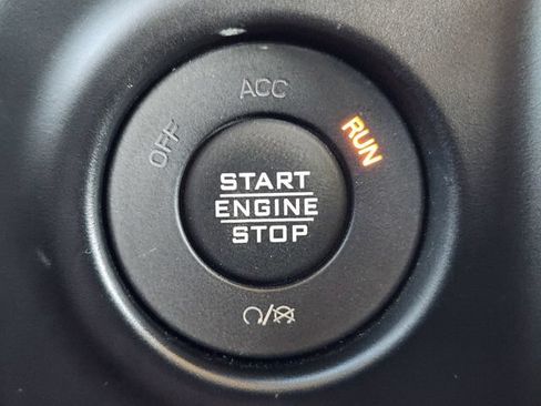 Used 2023 Jeep Wrangler Unlimited Rubicon AWD/4WD image 24