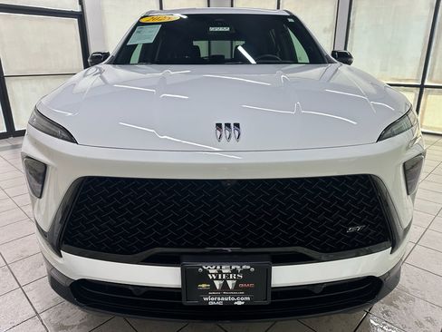 Certified 2025 Buick Enclave Sport Touring image 12