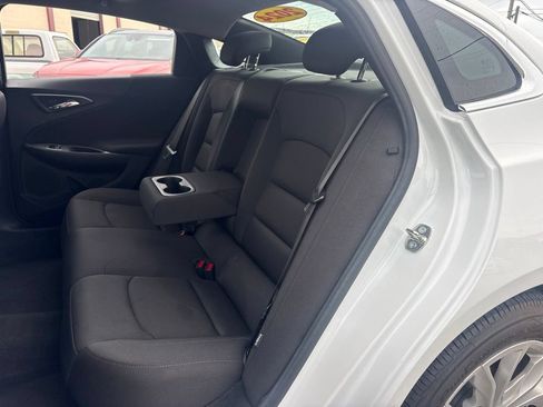 Used 2024 Chevrolet Malibu LT FWD image 11