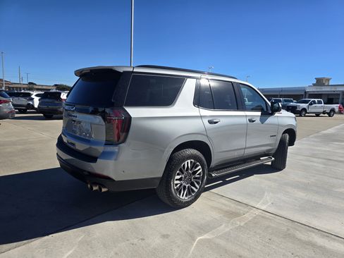 Used 2025 Chevrolet Tahoe Z71 image 3