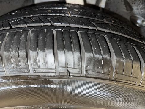 Used 2020 Mercedes-Benz GLE 350 4MATIC image 11