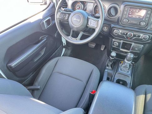 Used 2019 Jeep Wrangler Unlimited Sport image 27