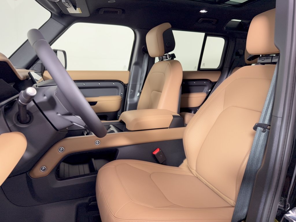 New 2026 Land Rover Defender 110 S AWD/4WD image 5