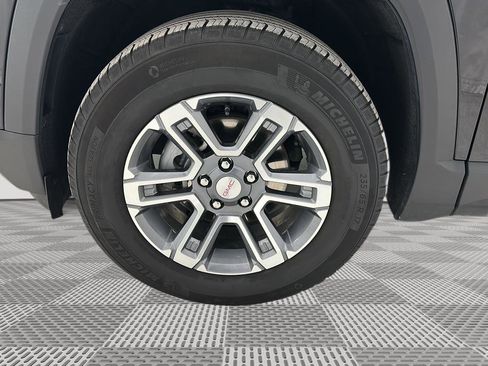 Used 2025 GMC Terrain Elevation image 29