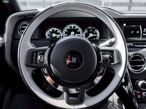 Used 2023 Rolls-Royce Cullinan image 59