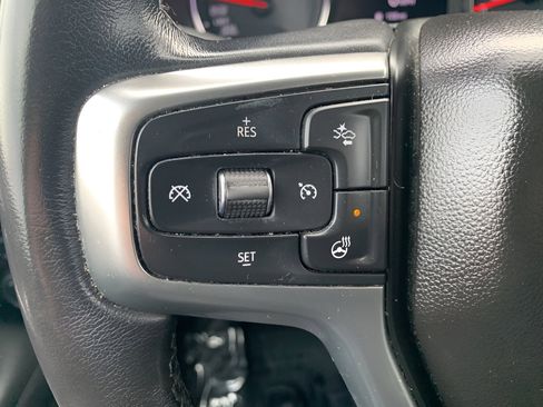 Used 2021 Chevrolet Suburban LT w/ Luxury Package image 10