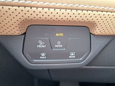 New 2026 Volkswagen Atlas Cross Sport SE FWD image 14