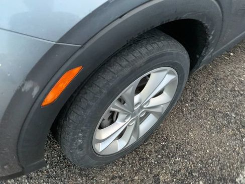 Used 2020 Buick Encore GX Preferred AWD/4WD image 2