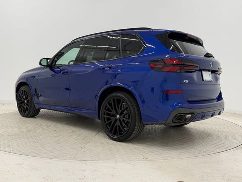 New 2026 BMW X5 M60i image 2