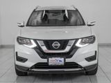 Used 2018 Nissan Rogue SV image 3