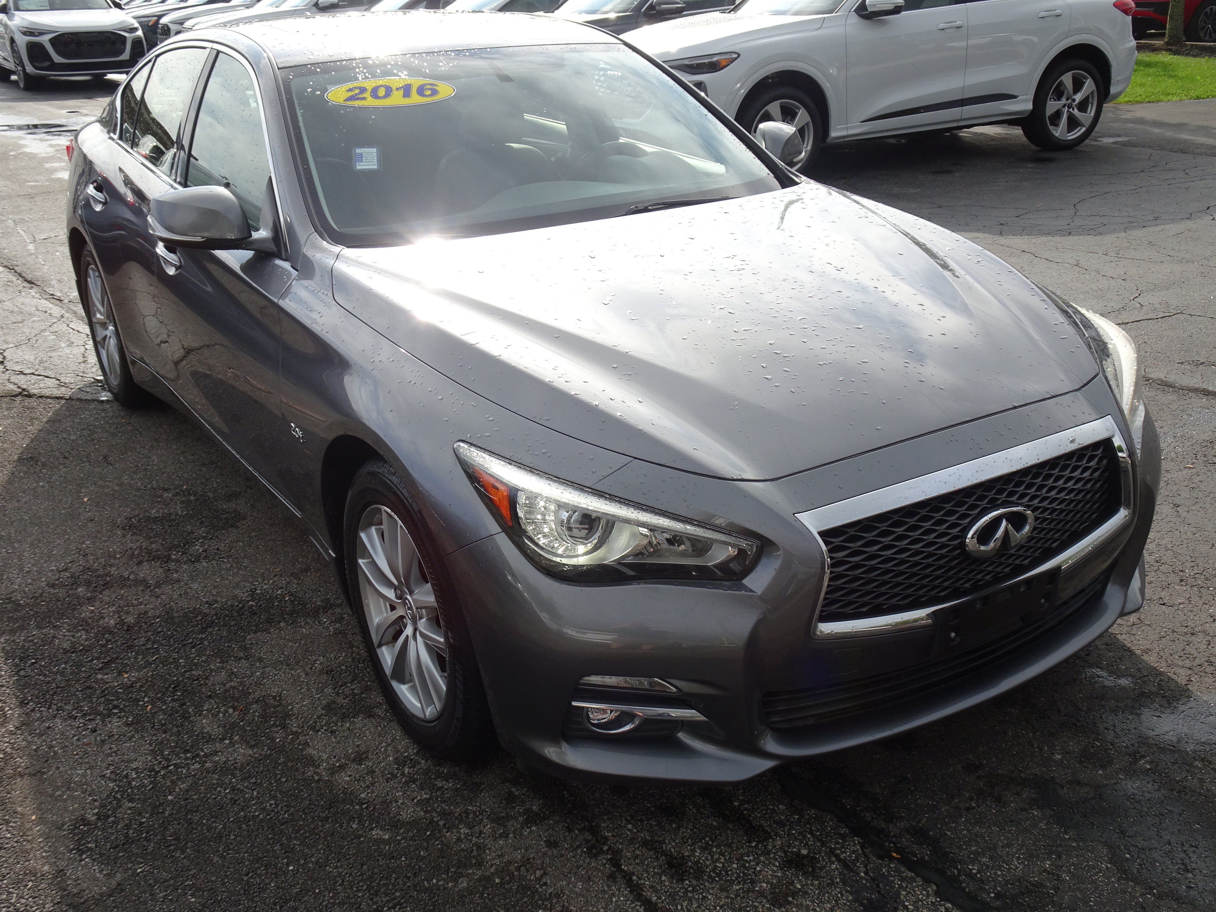 Used 2016 INFINITI Q50 Premium w/ 2.0T Premium Plus Package AWD/4WD image 6