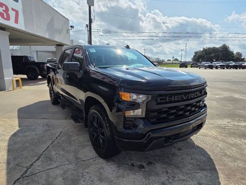 Used 2022 Chevrolet Silverado 1500 Custom image 9