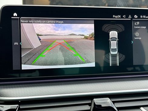 Used 2023 BMW 530e w/ M Sport Package image 21