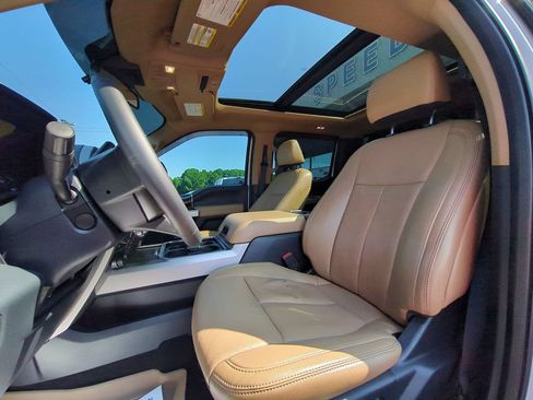 Used 2022 Ford F350 Lariat w/ Tremor Off-Road Package AWD/4WD image 24
