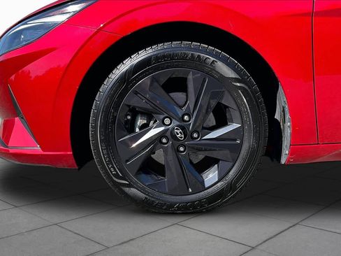 Used 2022 Hyundai Elantra SEL FWD image 18