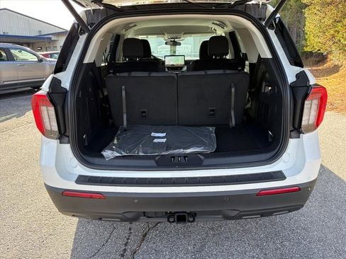 New 2026 Ford Explorer Active image 23