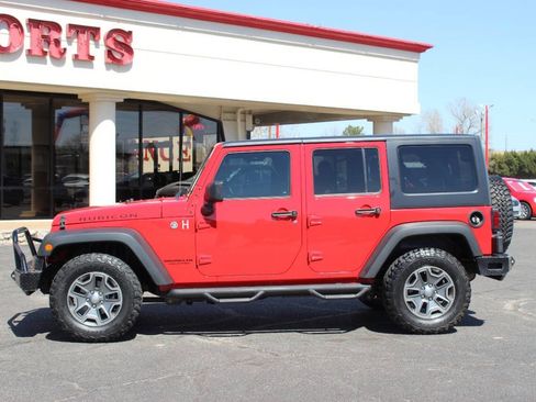 Used 2016 Jeep Wrangler Unlimited Rubicon w/ Connectivity Group AWD/4WD image 6