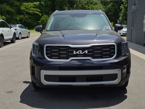 Used 2025 Kia Telluride S FWD image 8