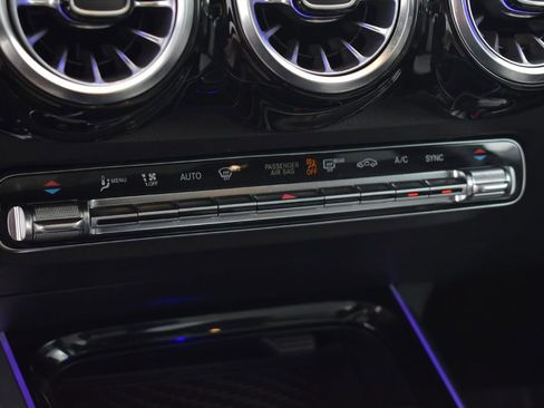 Certified 2022 Mercedes-Benz GLB 250 GLB 250 image 19