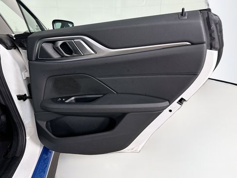 Used 2024 BMW i4 eDrive40 image 32