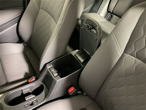Used 2024 Toyota Corolla LE image 29