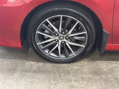 Used 2023 Toyota Camry XLE image 10