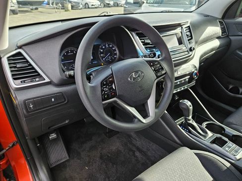 Used 2017 Hyundai Tucson SE AWD/4WD image 18