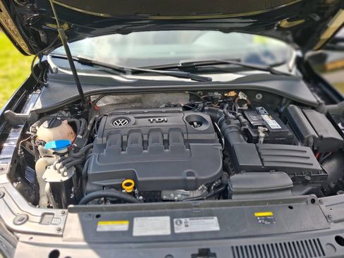 Used 2015 Volkswagen Passat TDI SEL Premium FWD image 19