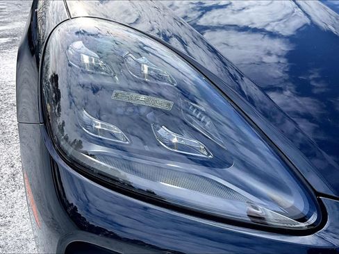 Used 2022 Porsche Cayenne S image 27