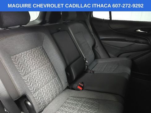 Used 2022 Chevrolet Equinox LT AWD/4WD image 16