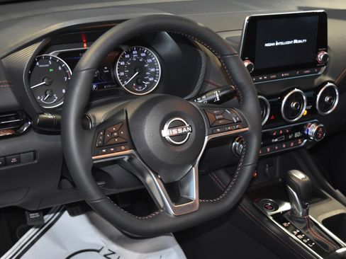 New 2025 Nissan Sentra SR w/ SR Premium Package image 2