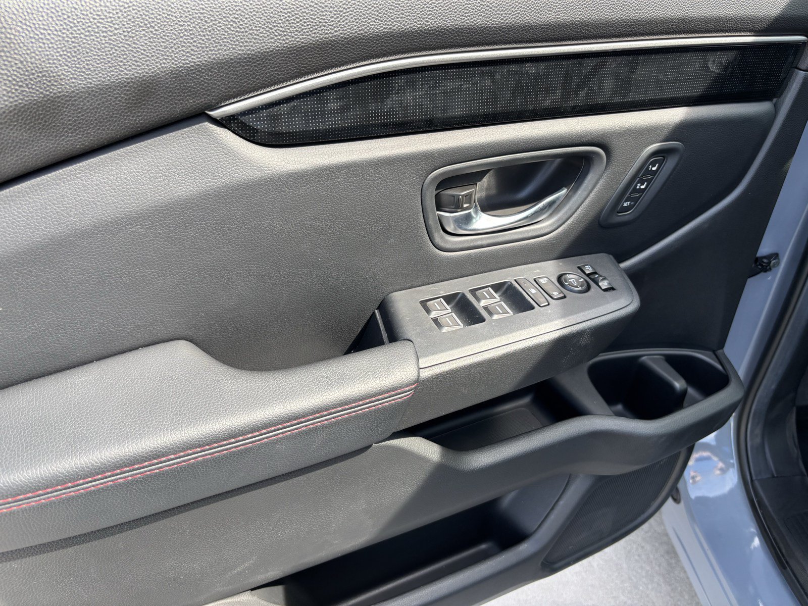 Used 2025 Honda Pilot Black Edition image 14