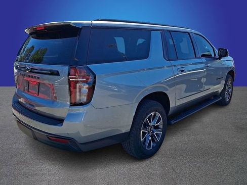 Used 2024 Chevrolet Suburban Z71 w/ Luxury Package AWD/4WD image 5