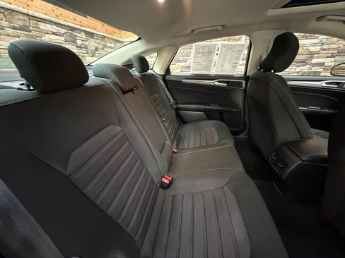 Used 2019 Ford Fusion SE image 33