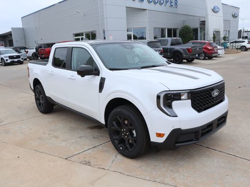 New 2026 Ford Maverick Lariat w/ Black Appearance Package AWD/4WD image 1