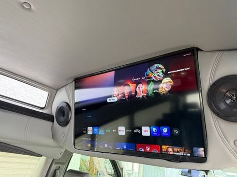 Used 2026 GMC Savana 2500 Extended w/ Driver Convenience Package RWD image 11
