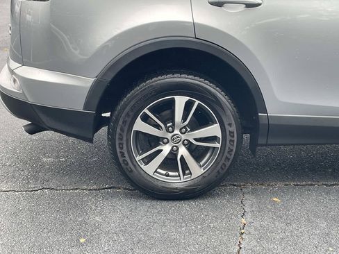 Used 2018 Toyota RAV4 XLE w/ Plus Extra Value Package AWD/4WD image 9
