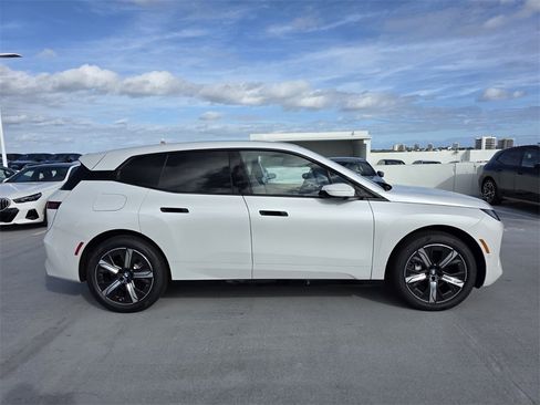 New 2026 BMW iX xDrive60 w/ Executive Package image 3