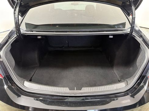 Used 2023 Chevrolet Malibu LT image 18