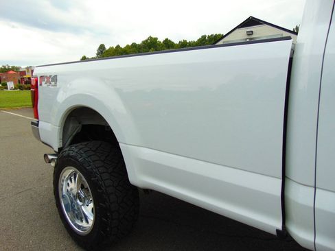 Used 2020 Ford F350 Lariat w/ Lariat Ultimate Package AWD/4WD image 39