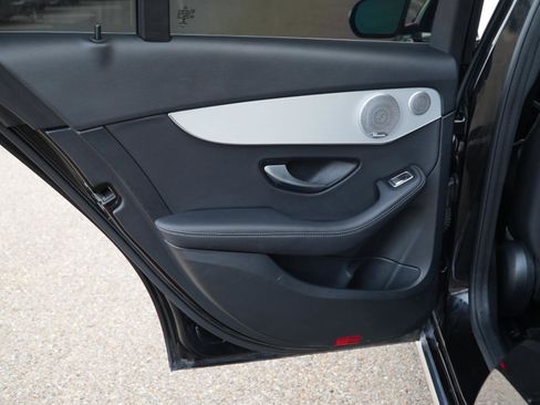 Used 2021 Mercedes-Benz C 300 Sedan image 19