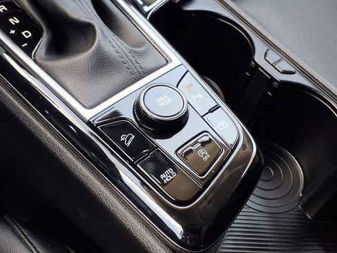 Certified 2024 Kia Sportage EX FWD image 19