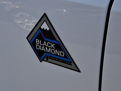 Used 2023 Ford Bronco Black Diamond w/ Sasquatch Package image 29