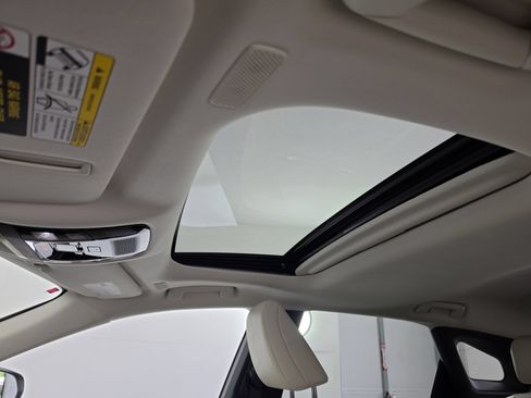 Used 2024 Lexus RX 350 Premium w/ Accessory Package (Z1) FWD image 21