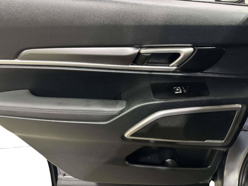 Used 2025 Kia Telluride S FWD image 44