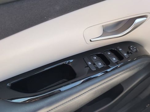 Used 2022 Hyundai Tucson SEL w/ Convenience + Premium Package FWD image 19