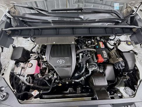 Used 2023 Toyota Highlander Platinum FWD image 31